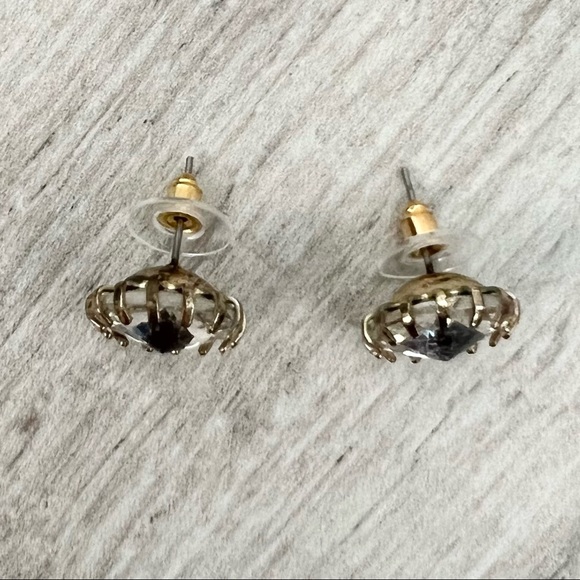 Brass Gold Pronged Glass Stone Stud Earrings - Picture 3 of 4